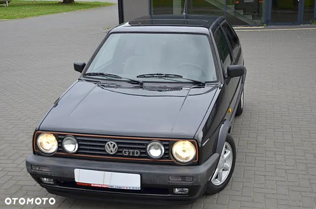 Volkswagen Golf 1.6 GTD TD - 8