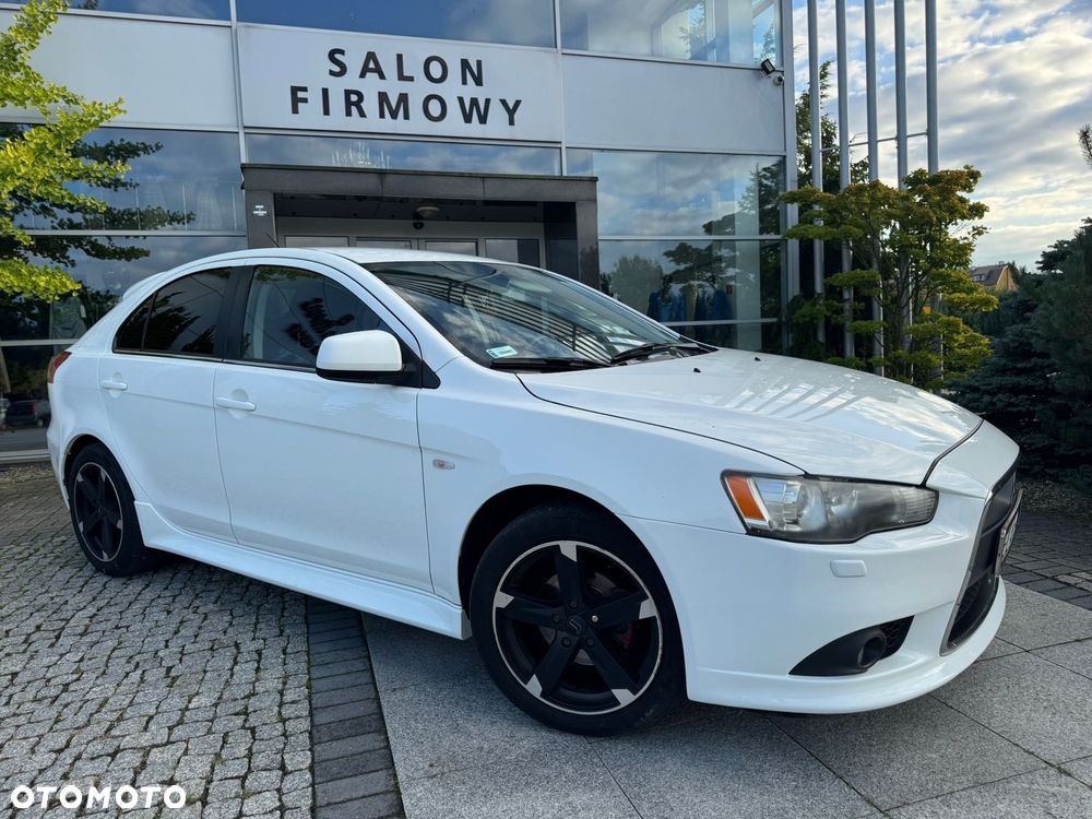 Mitsubishi Lancer 1.6 Invite - 1