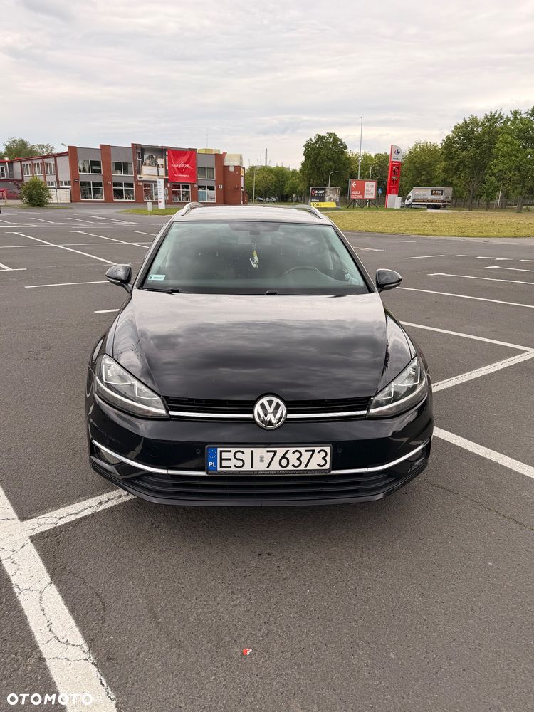 Volkswagen Golf - 2