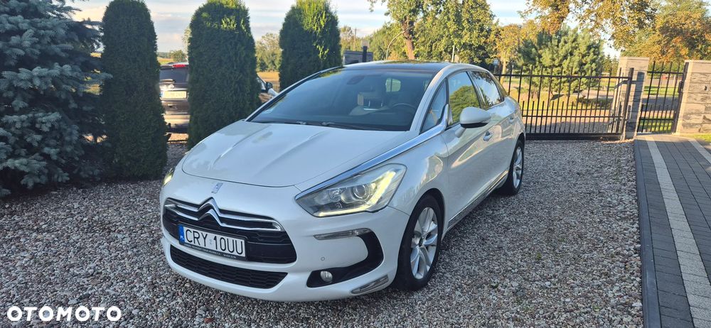 Citroën DS5 2.0 HDi SoChic - 1