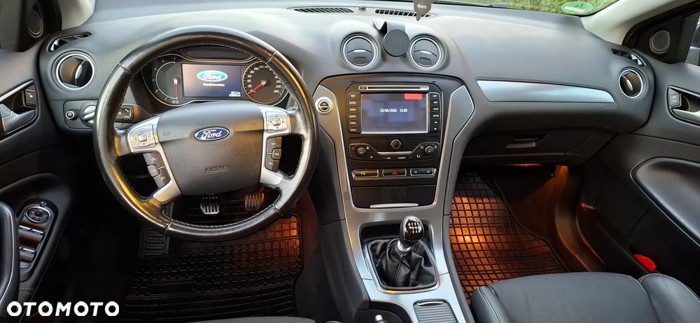 Ford Mondeo - 10