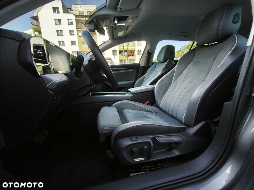 Volkswagen Passat Variant 2.0 TDI SCR Business DSG - 8