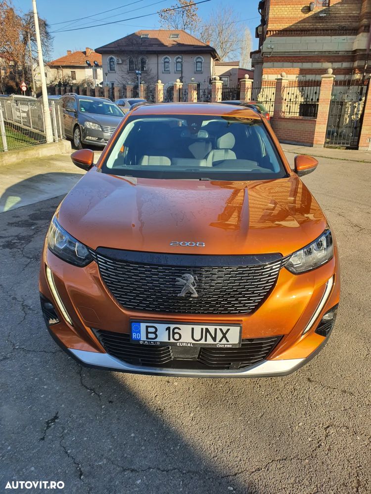 Peugeot 2008 1.2 L PureTech STT EAT8 Allure - 12