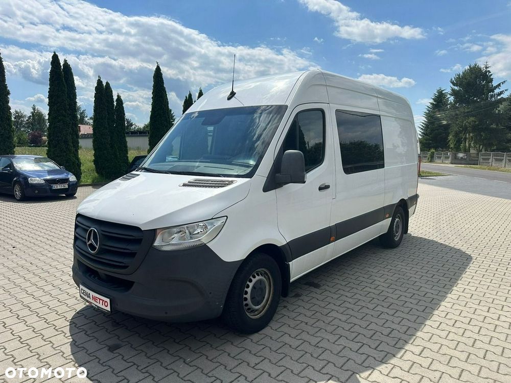 Mercedes-Benz Sprinter - 2