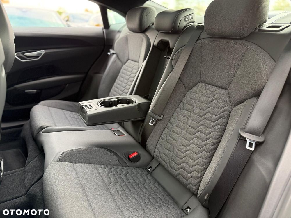 Audi e-tron GT - 17