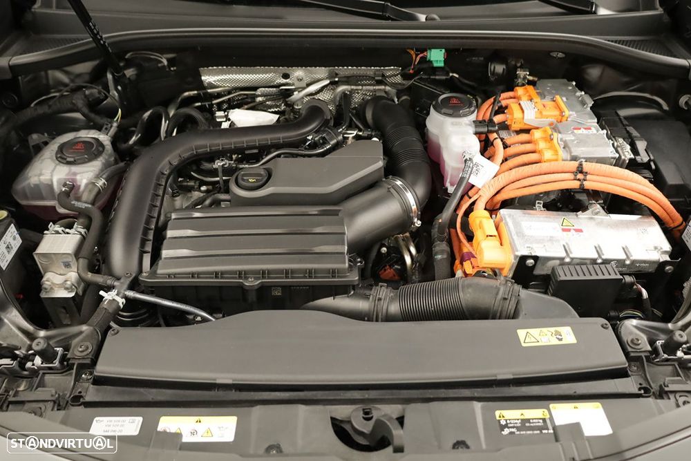 Cupra Terramar 1.5 e-Hybrid DSG - 25