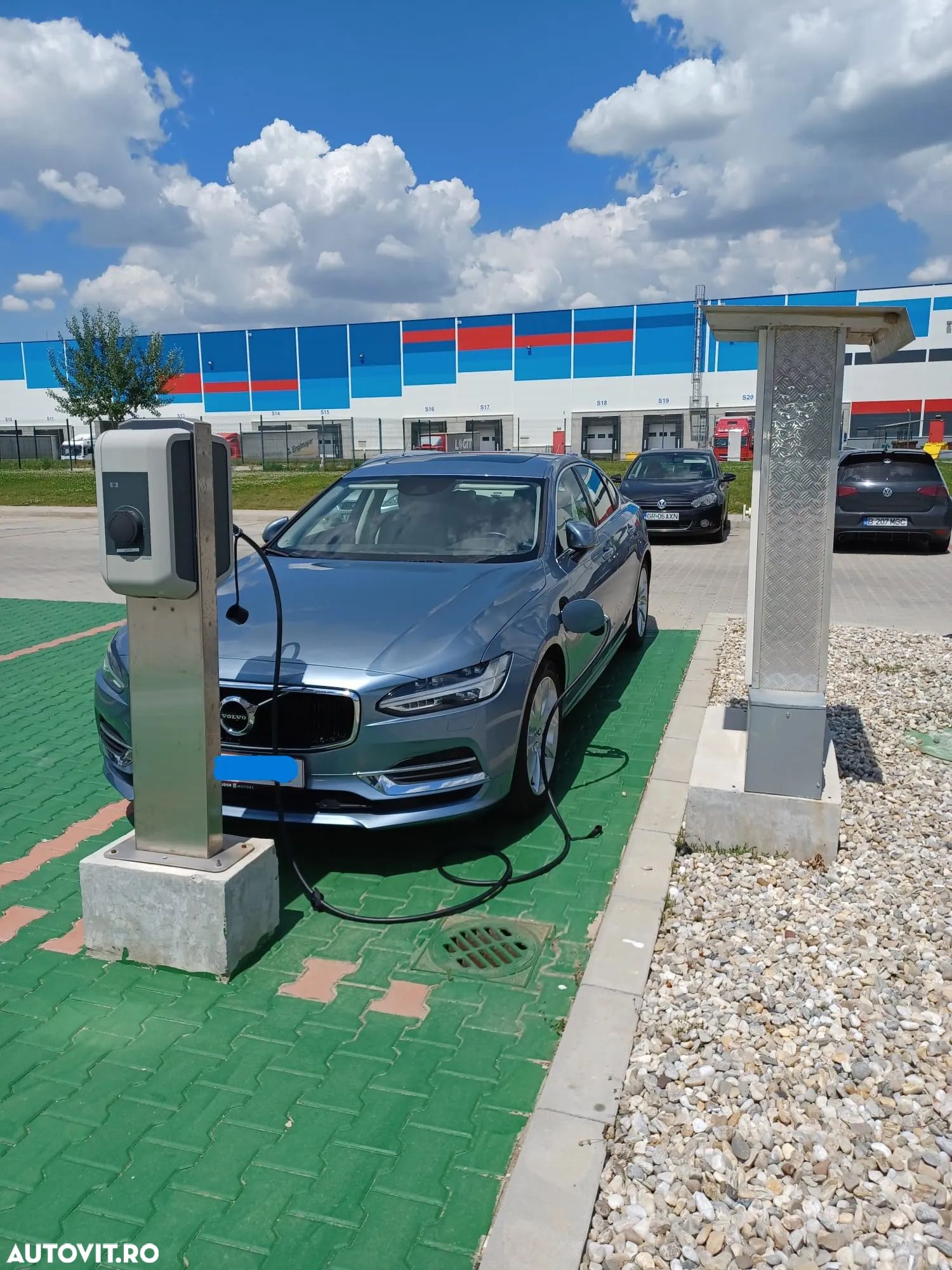Volvo S90 T8 Twin Engine AWD Geartronic Momentum - 1