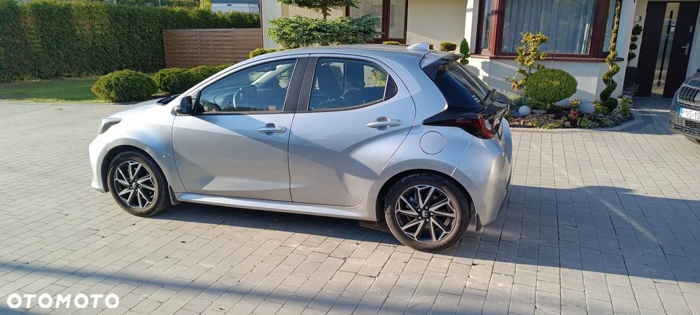 Toyota Yaris - 4