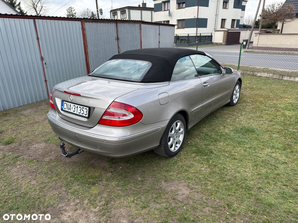 Mercedes-Benz CLK - 4