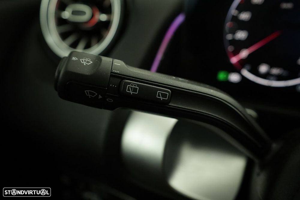 Mercedes-Benz GLB 180 d Progressive - 17