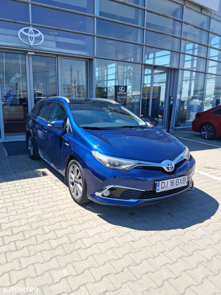 Toyota Auris 1.8 L VVT-i Sol + - 5