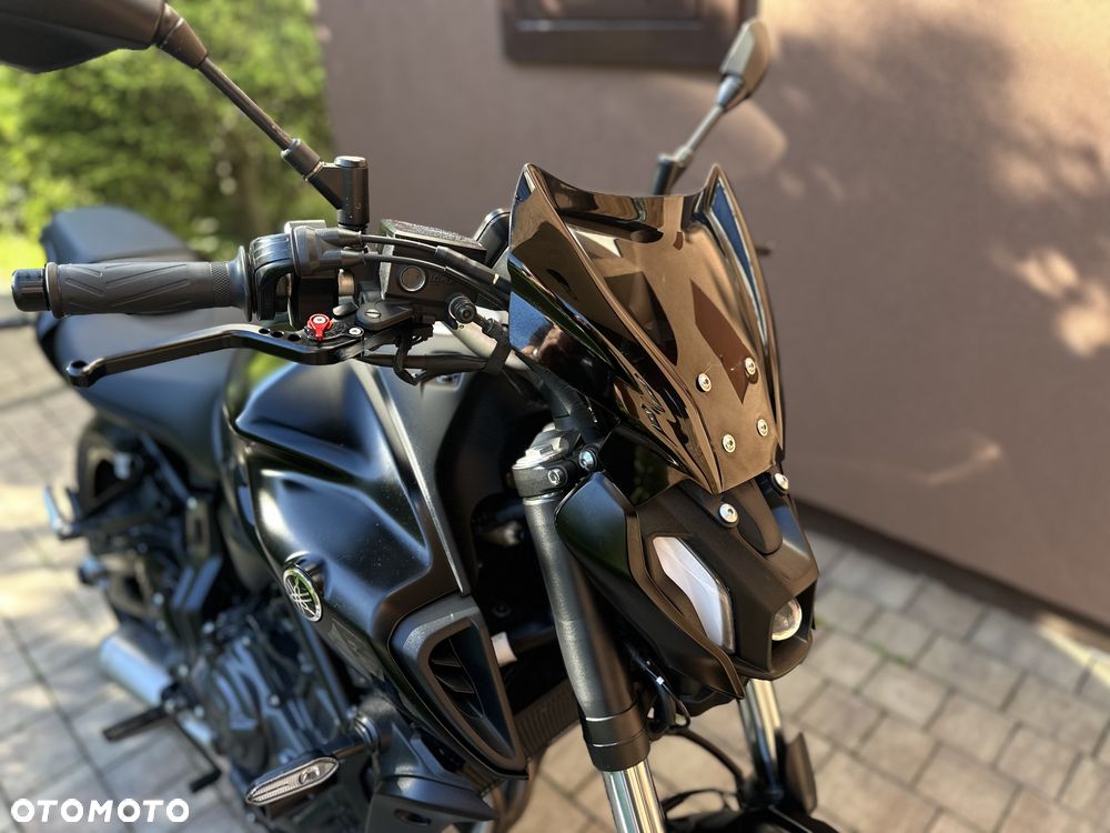 Yamaha MT - 7
