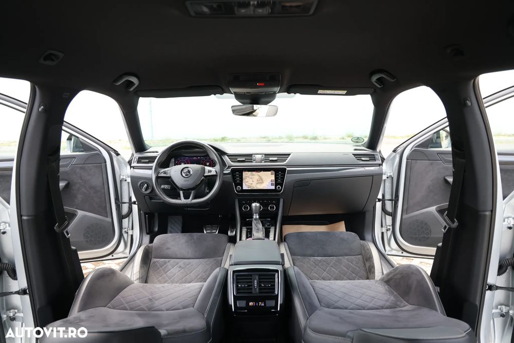 Skoda Superb 2.0 TDI DSG Sportline - 21
