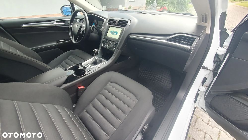 Ford Mondeo - 8