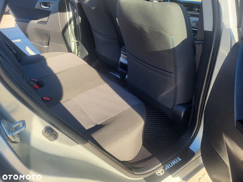 Toyota Auris 1.6 Prestige - 7