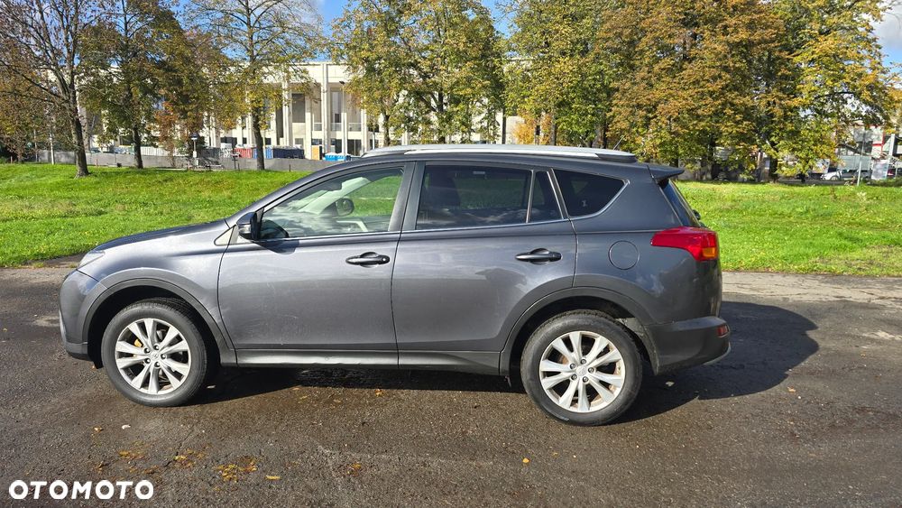 Toyota RAV4 - 5