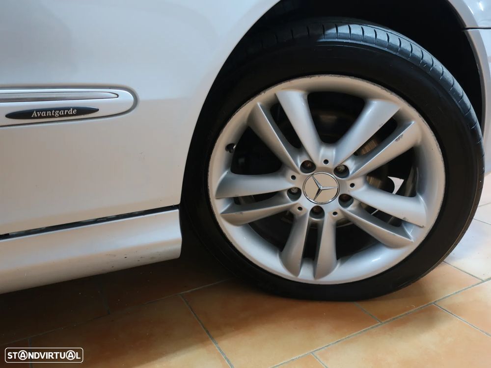 Mercedes-Benz CLK 220 CDi Avantgarde - 8