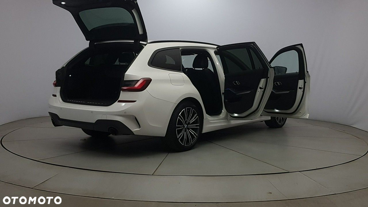 BMW Seria 3 - 12