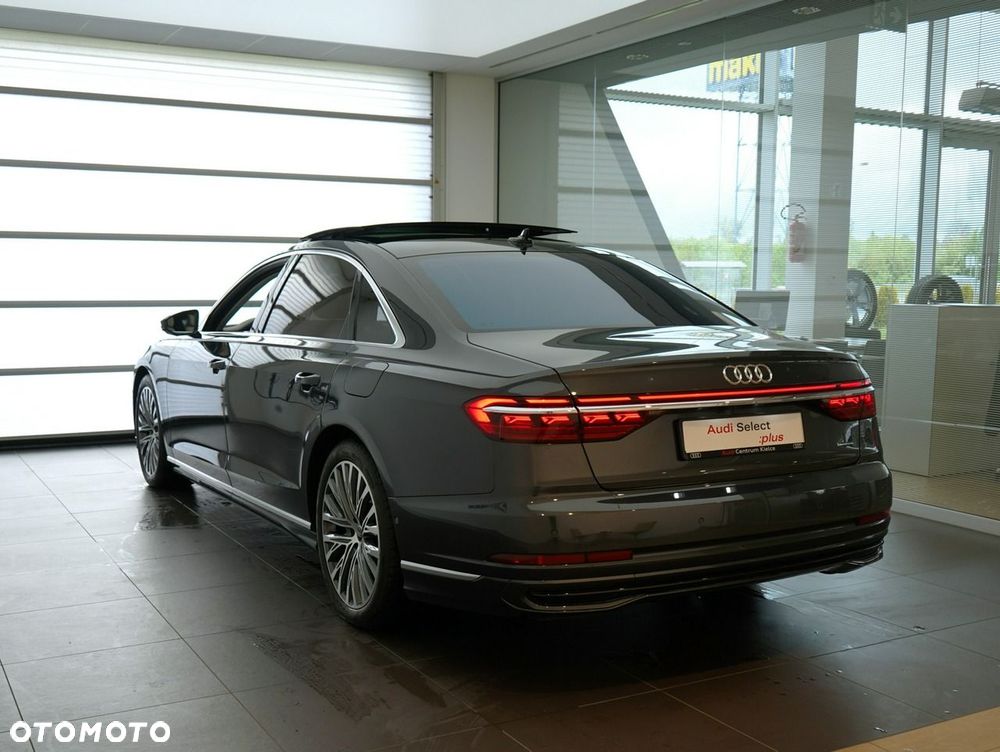 Audi A8 - 3