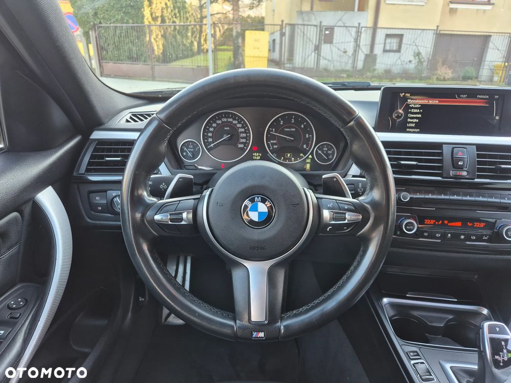 BMW Seria 3 320d xDrive M Sport - 26