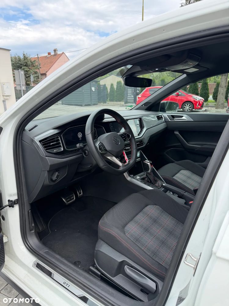 Volkswagen Polo - 10