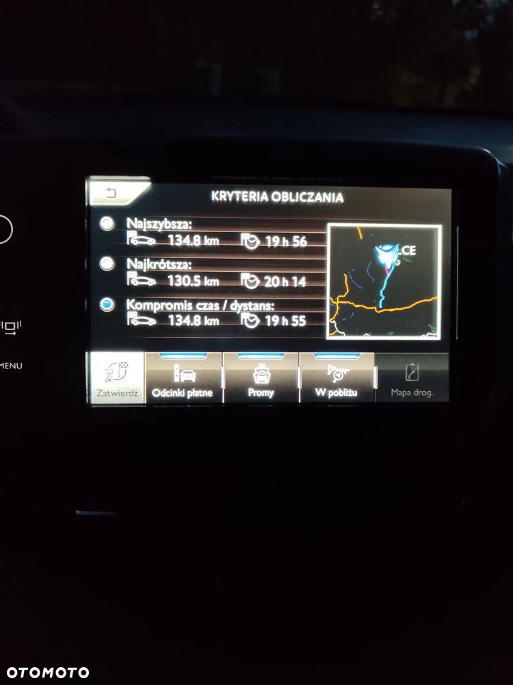 Peugeot 2008 1.6 e-HDi Allure S&S - 16