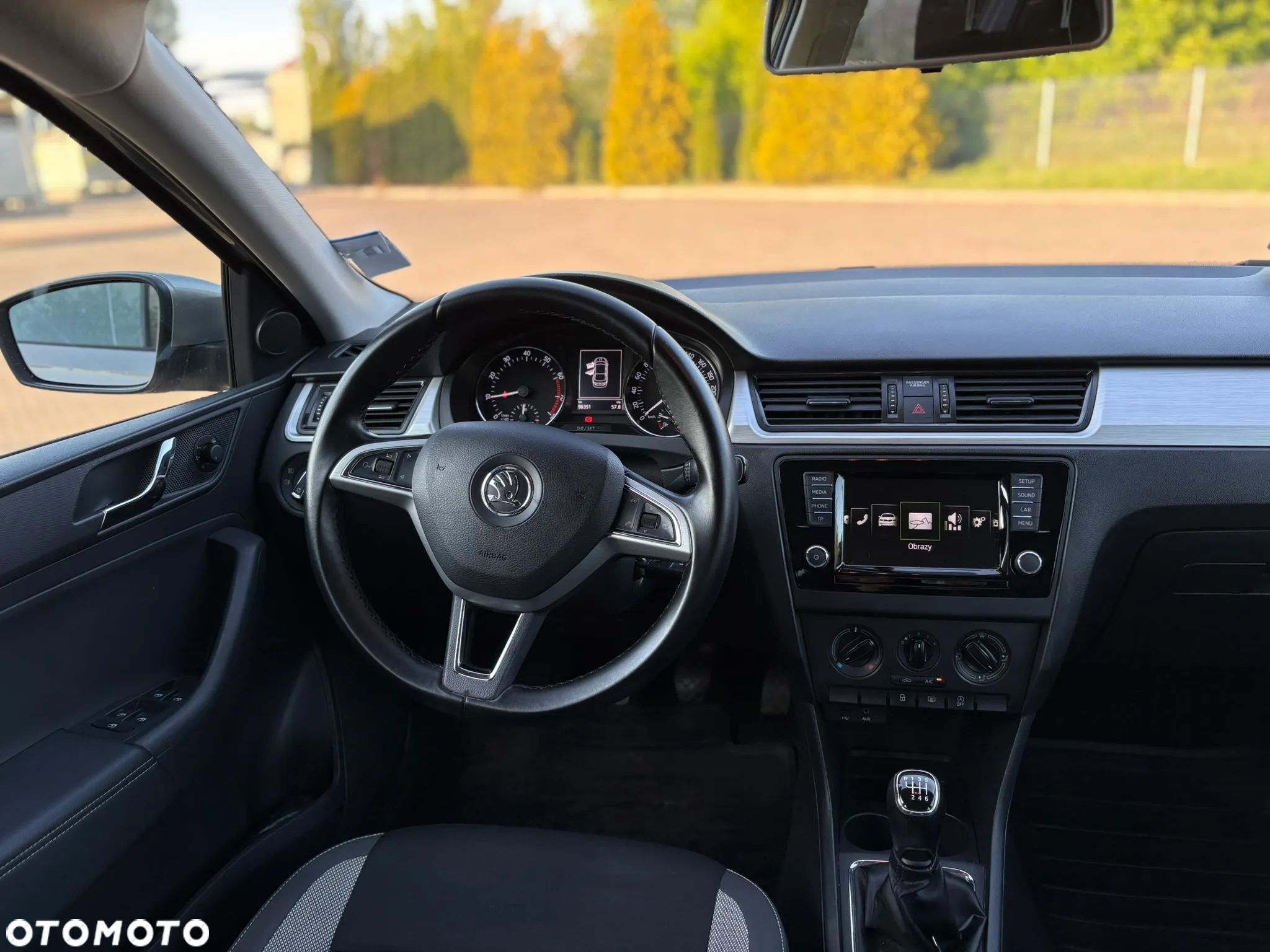 Skoda RAPID 1.2 TSI Ambition - 12
