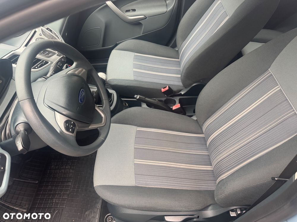Ford Fiesta 1.25 Celebration - 10