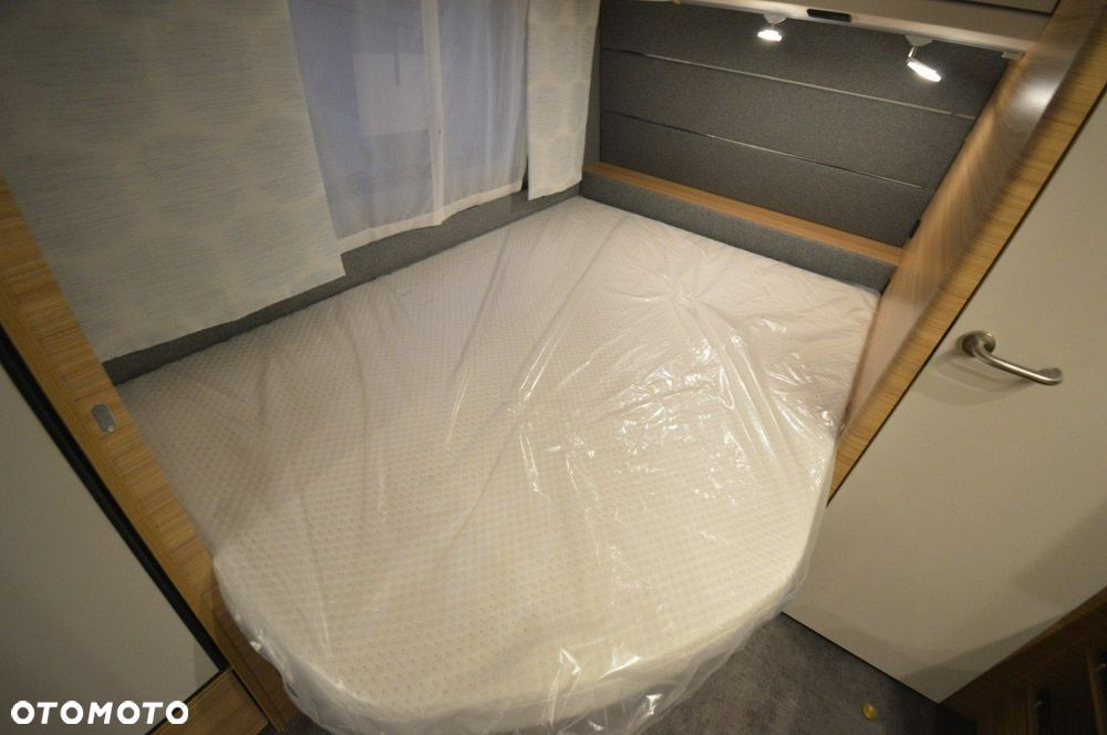 Dethleffs Camper 470 FR - 8