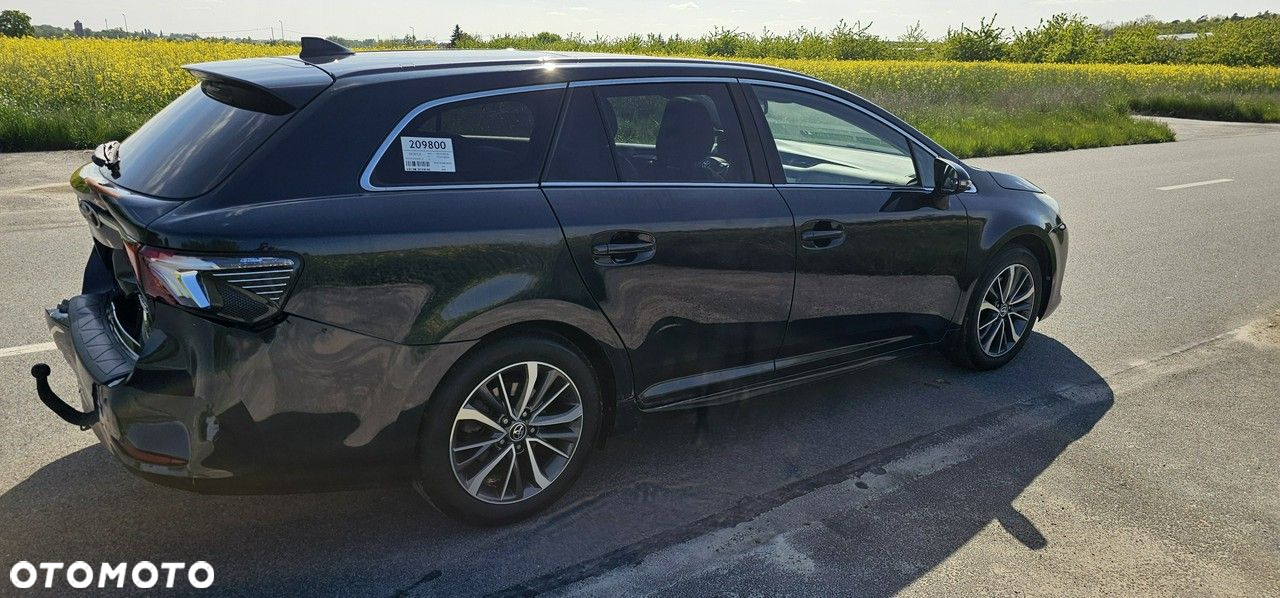 Toyota Avensis - 7