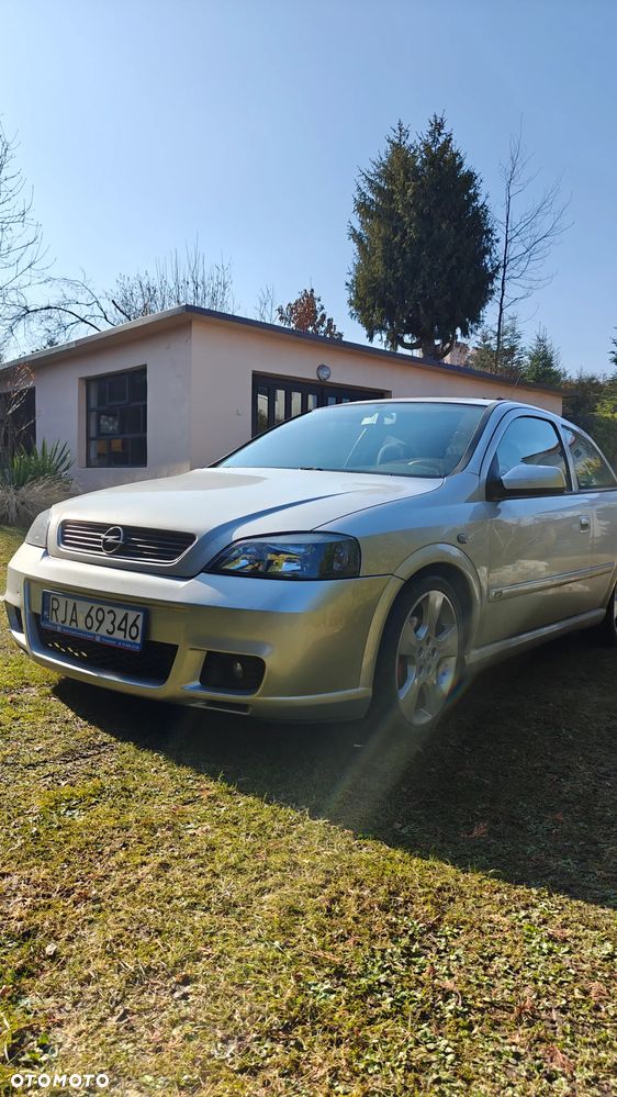 Opel Astra 1.8 Sport - 8