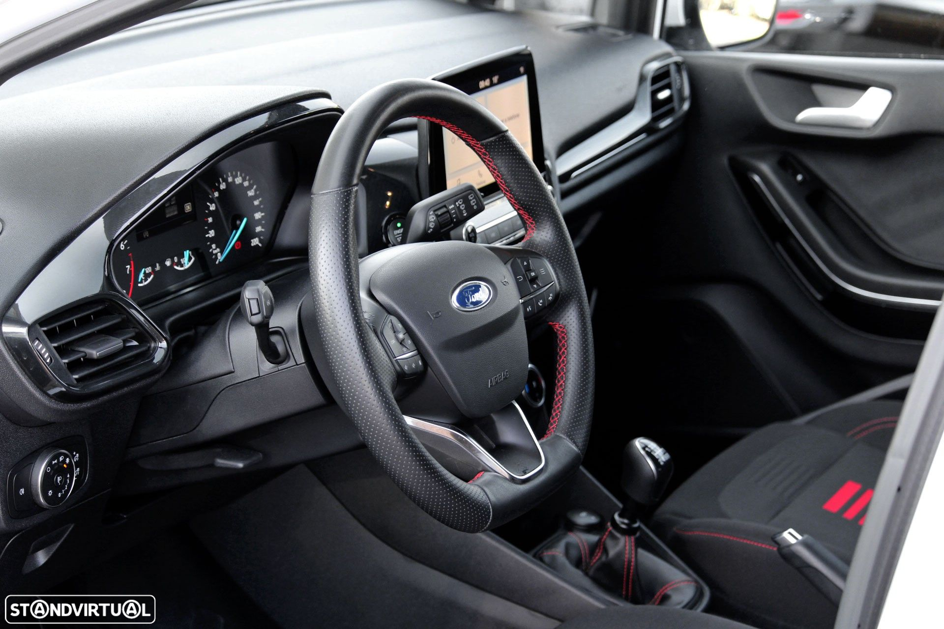 Ford Fiesta 1.0 EcoBoost MHEV ST-Line - 10