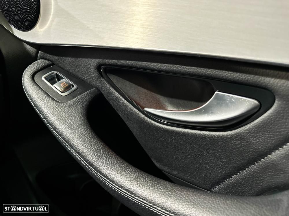 Mercedes-Benz GLC 300 e 4Matic 9G-TRONIC Edition AMG Line - 30