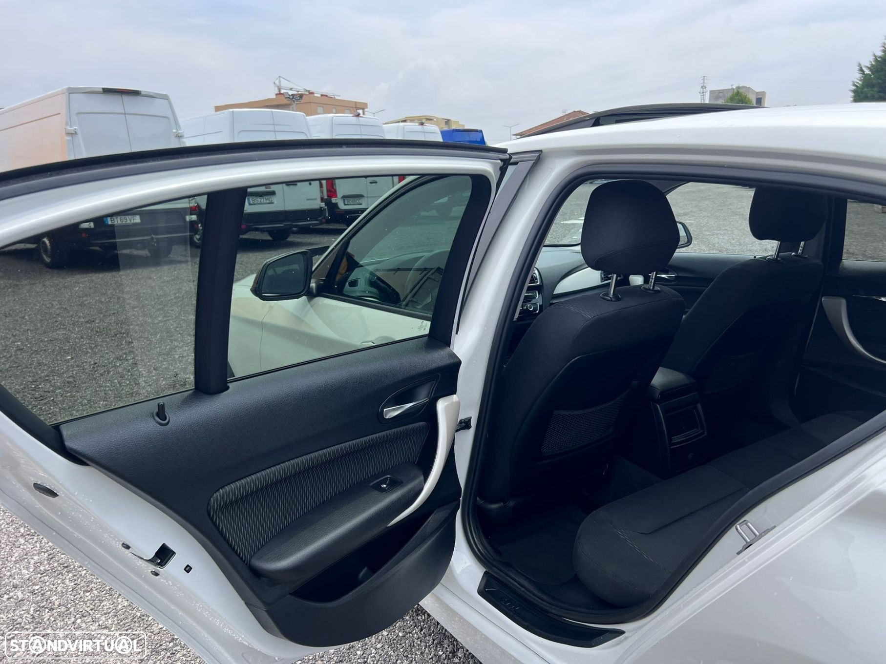 BMW 116 d EfficientDynamics - 17