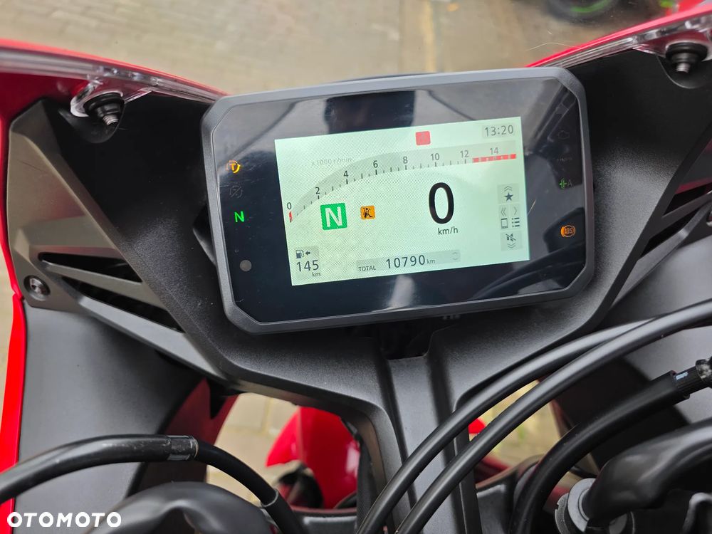 Honda CBR - 18