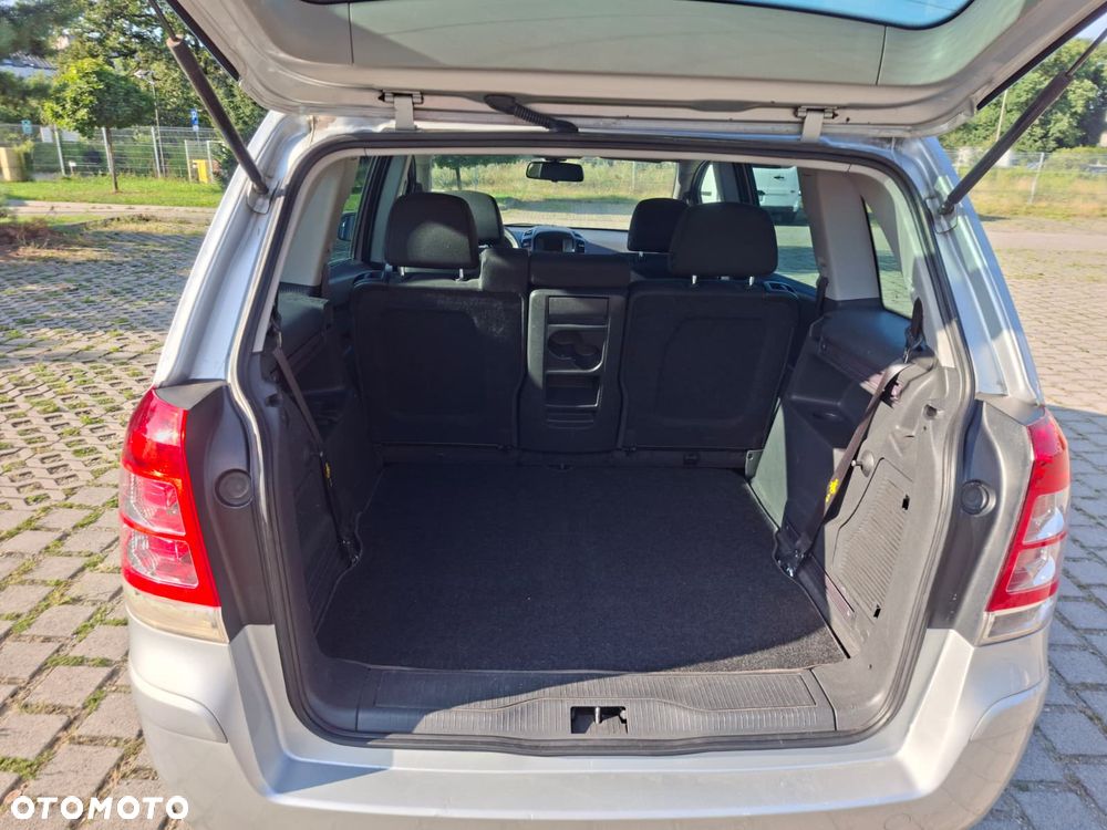Opel Zafira 1.8 Cosmo EU5 - 5