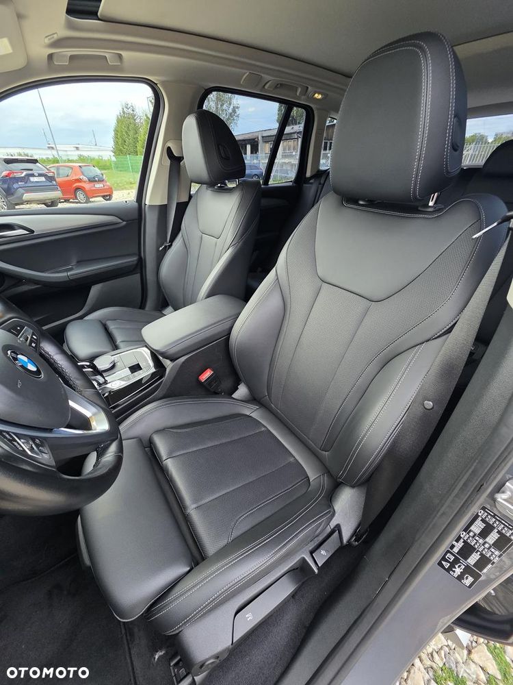 BMW X3 xDrive30d mHEV - 13