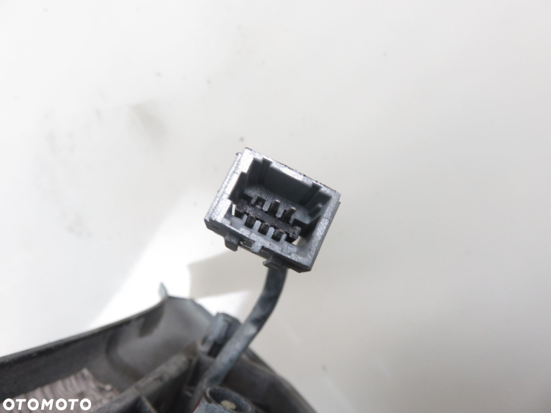 LUSTERKO LEWE RENAULT MASTER II  5 PIN - 2