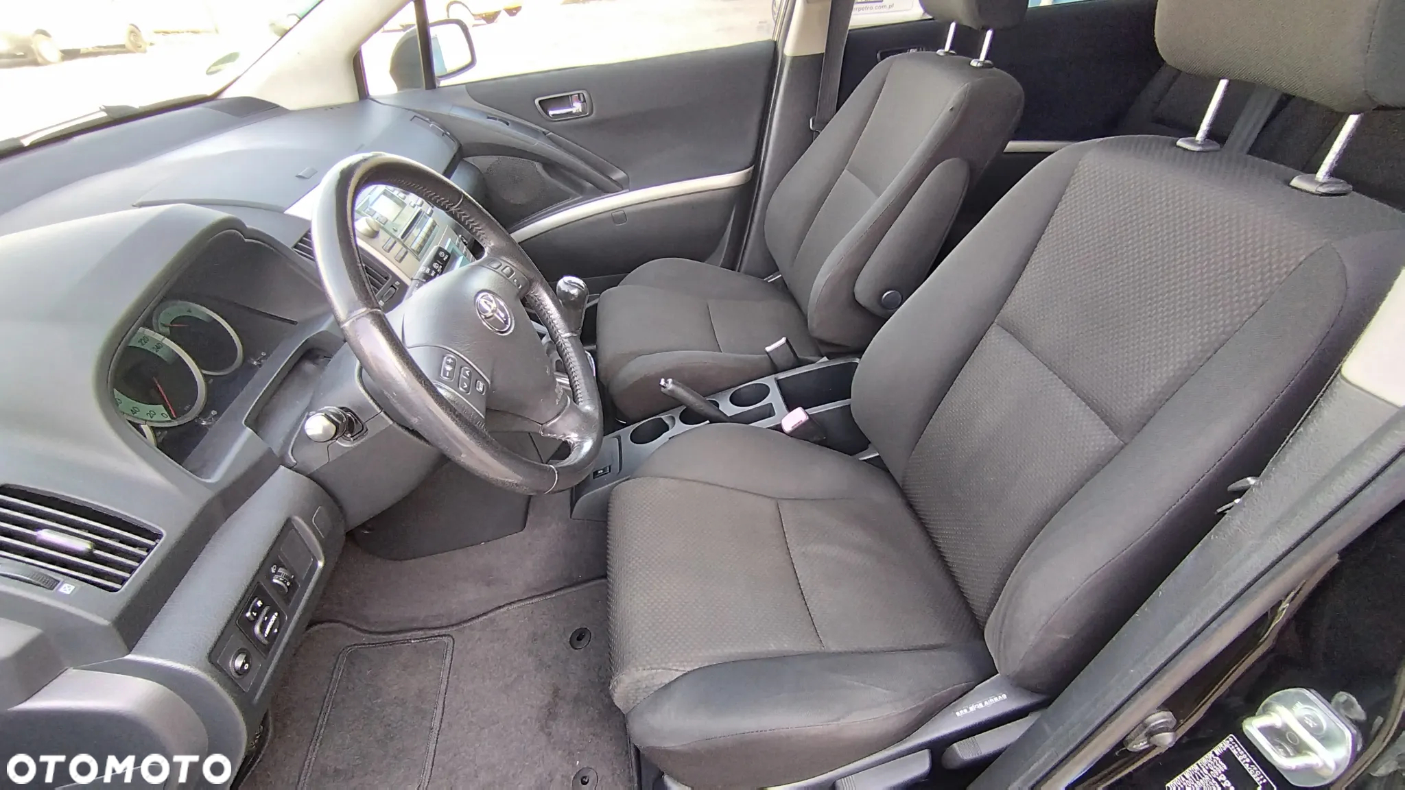 Toyota Corolla Verso 1.8 Sol + 7os - 12