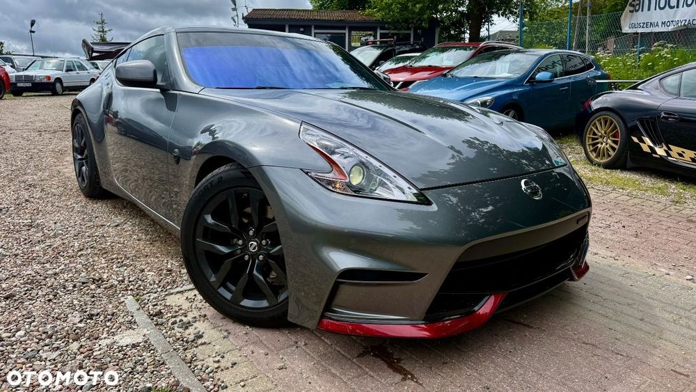 Nissan 370 Z - 2