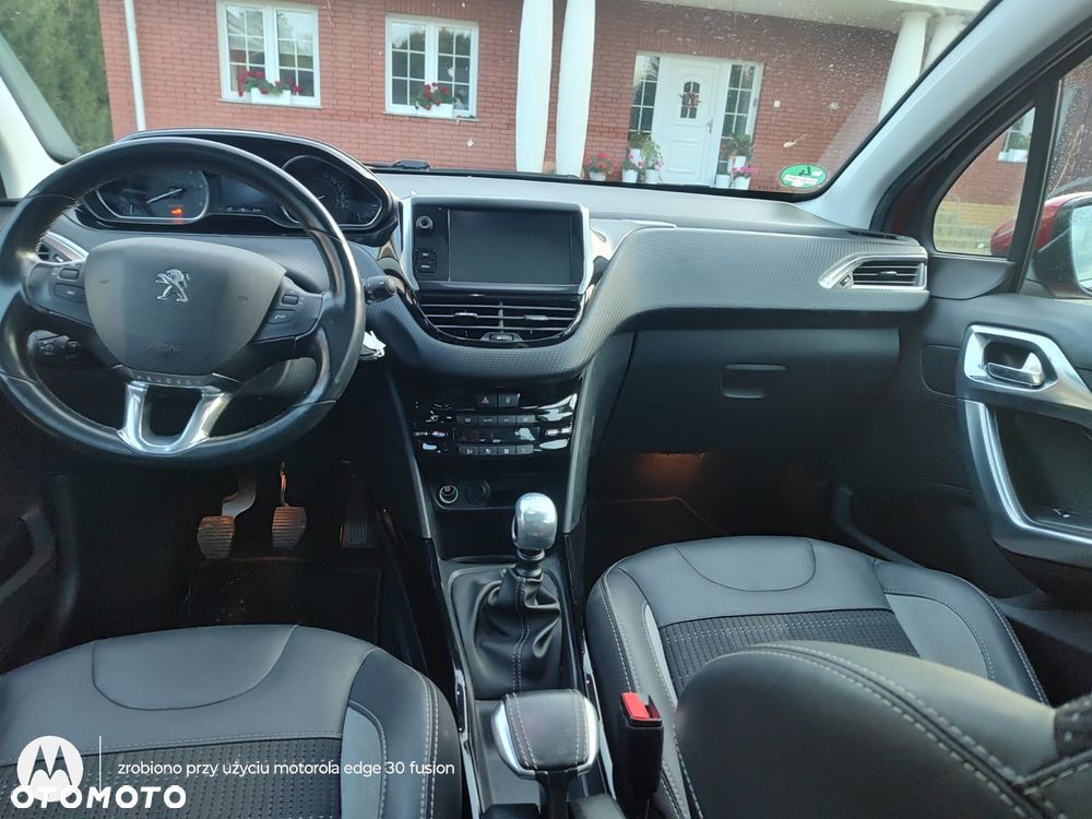 Peugeot 2008 BlueHDi FAP 120 STOP & START Allure - 10