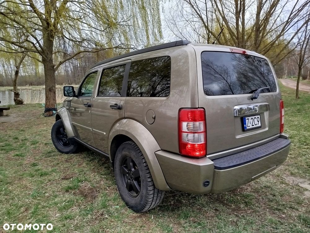 Dodge Nitro - 7