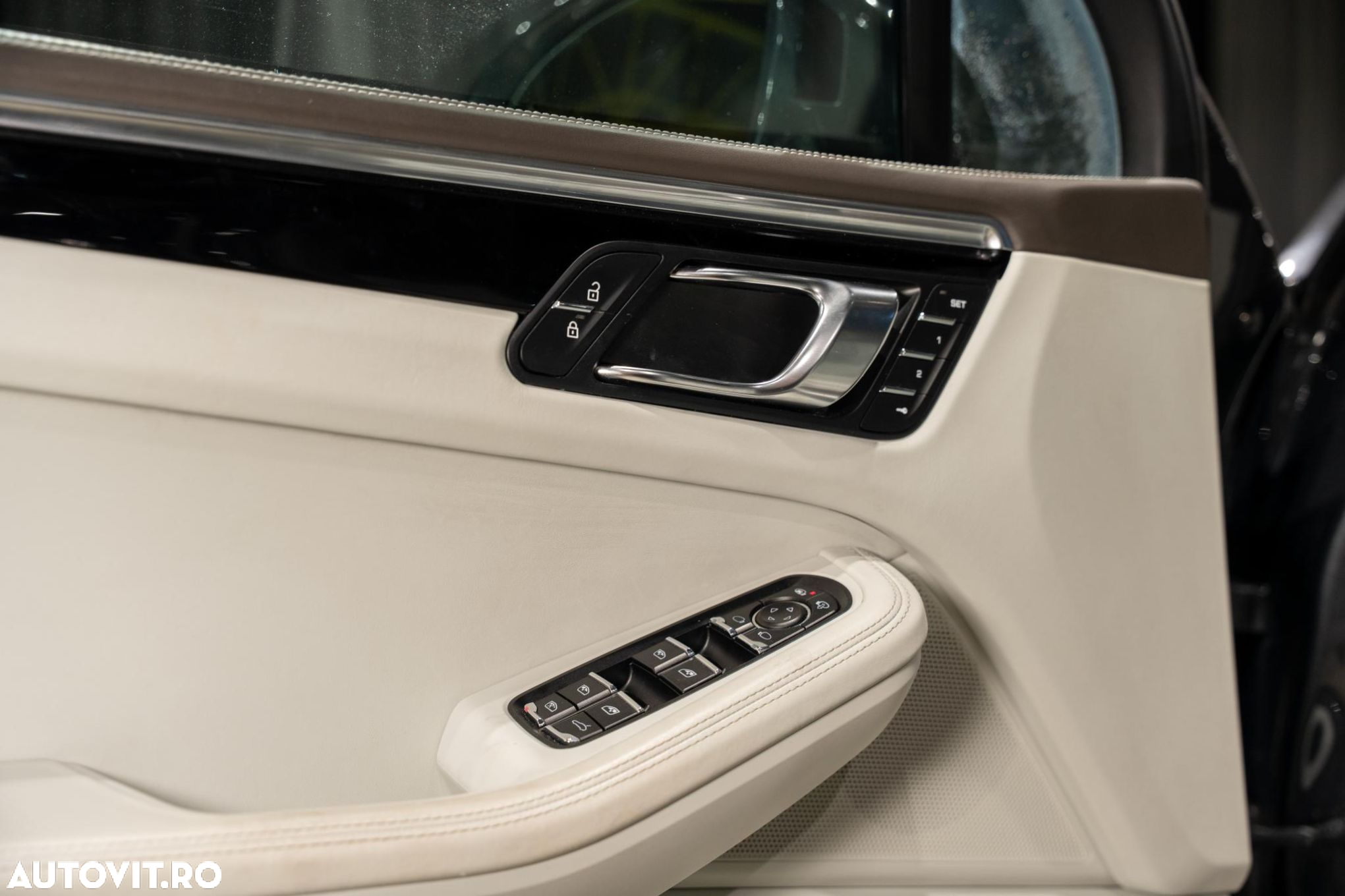 Porsche Macan - 20