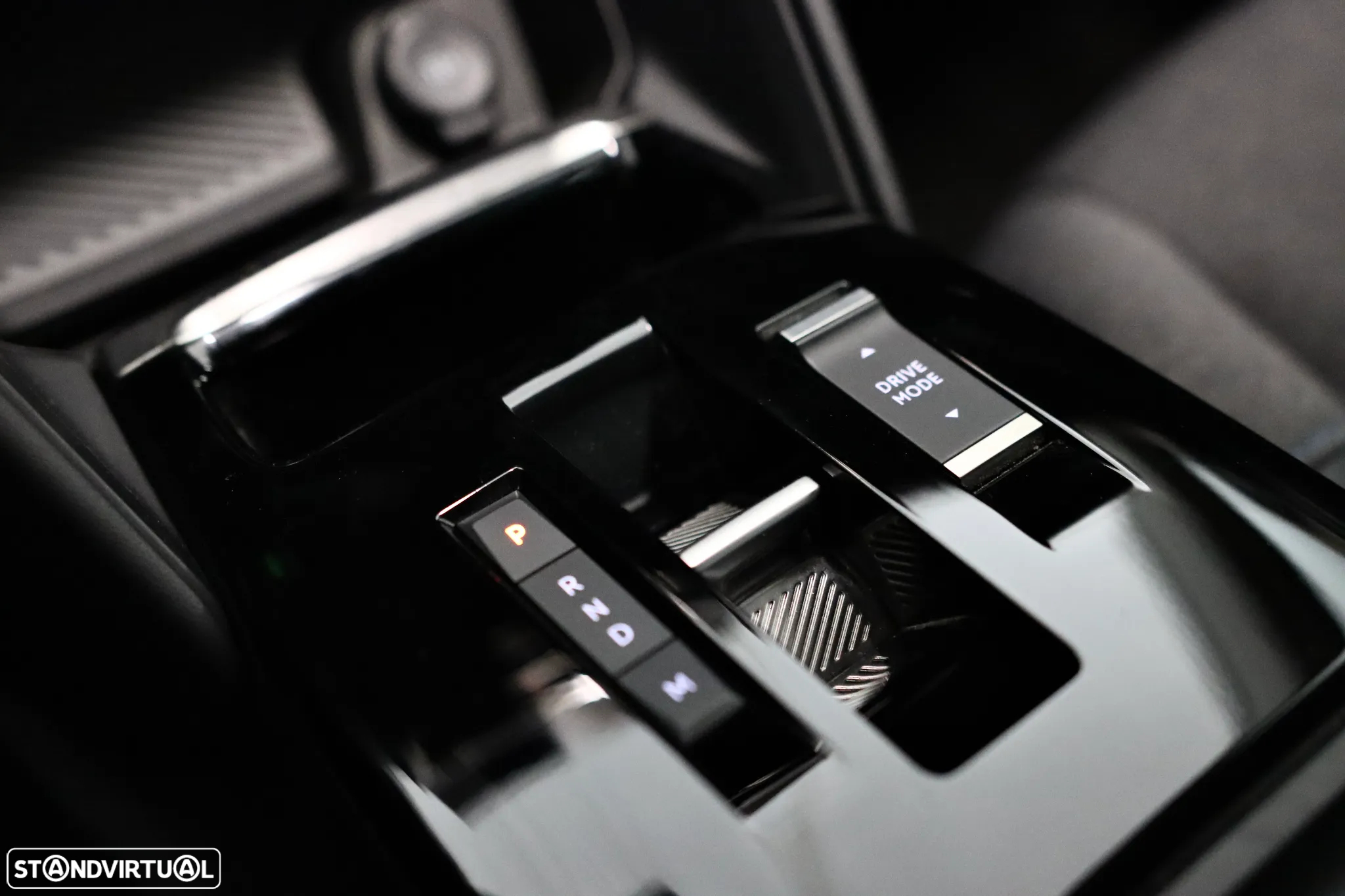 Citroën C4 BlueHDi 130 Stop&Start EAT8 SHINE - 12