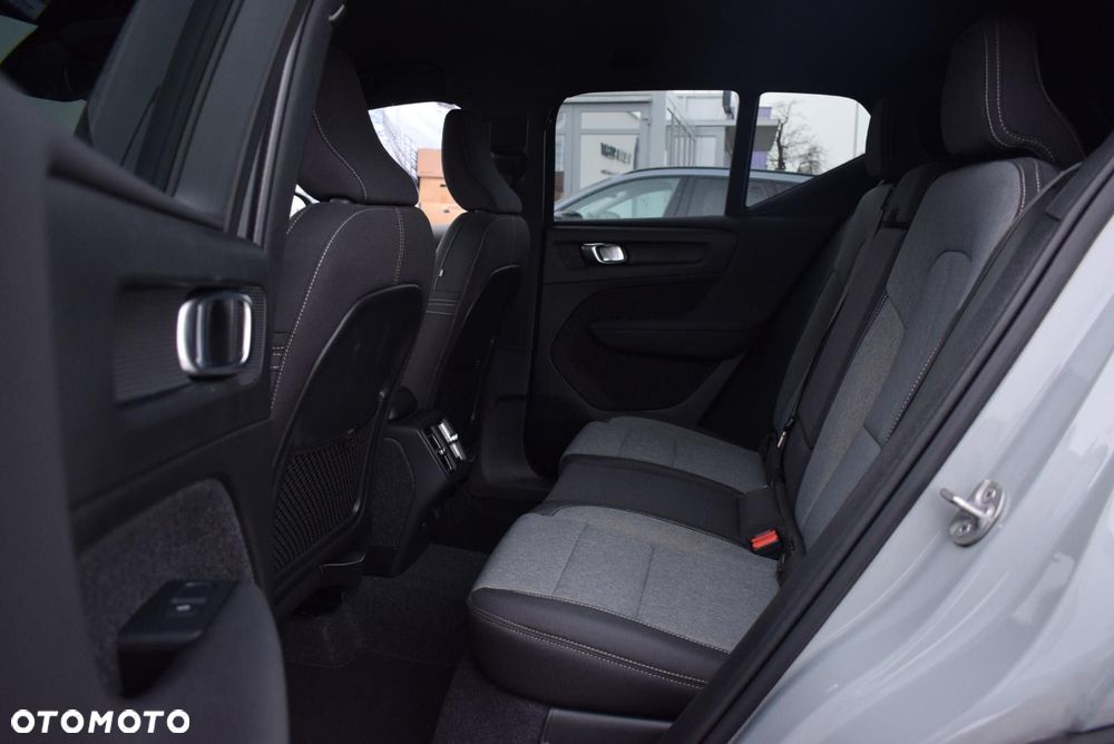 Volvo XC 40 - 21