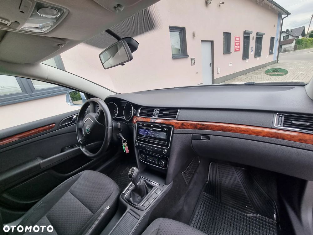 Skoda Superb 2.0 TDI Platinum - 21