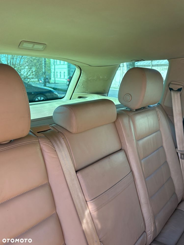 Volkswagen Touareg - 9