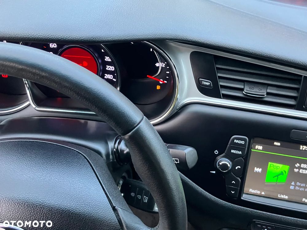 Kia Ceed 1.6 CRDi GT Line - 26