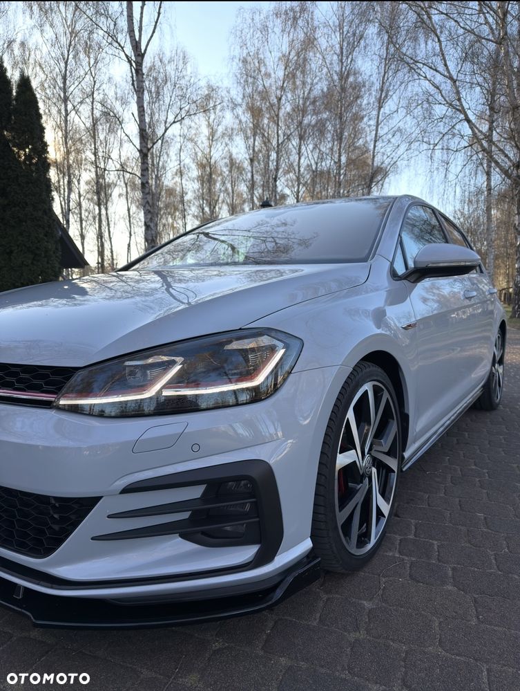 Volkswagen Golf GTI (BlueMotion Technology) DSG - 3