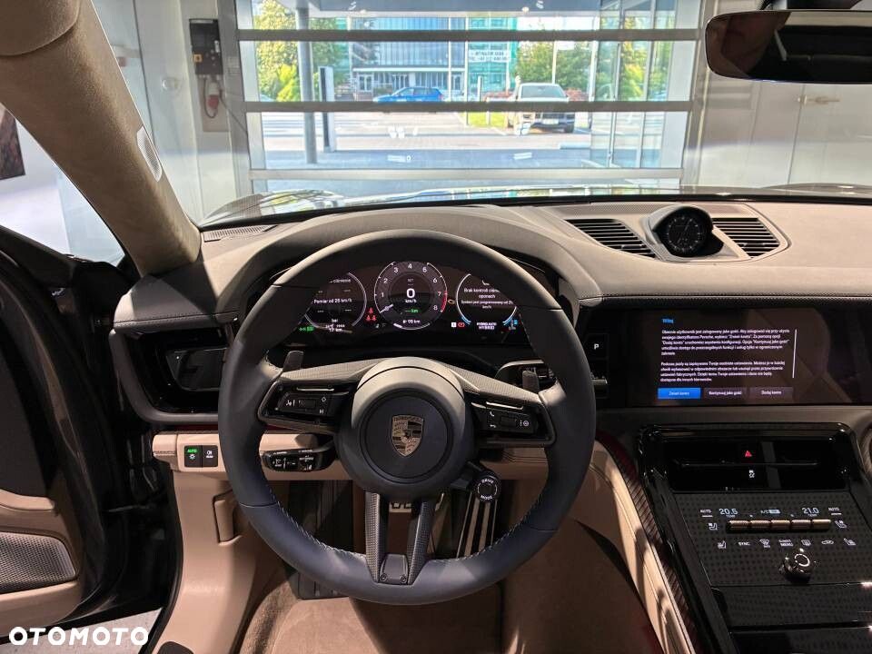 Porsche Panamera - 11
